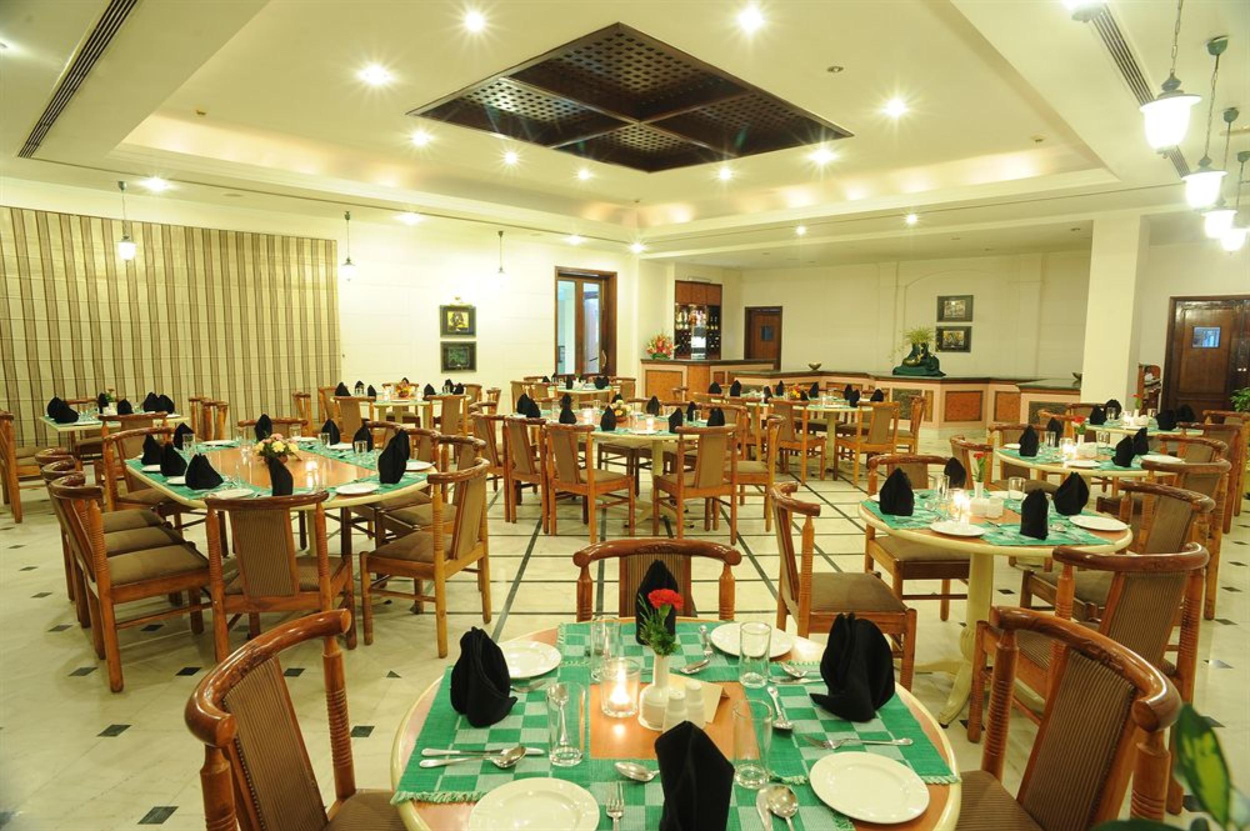 Grand Hotel Katmandou Extérieur photo