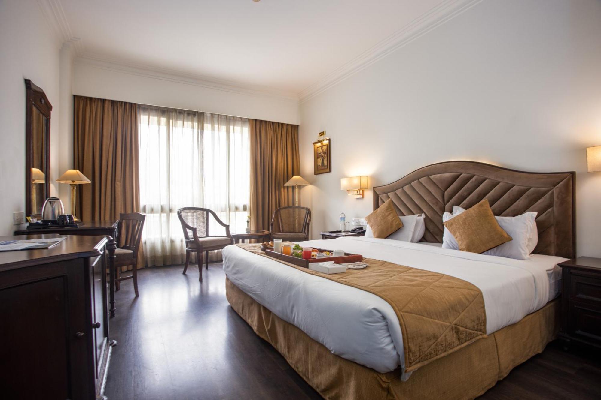 Grand Hotel Katmandou Extérieur photo