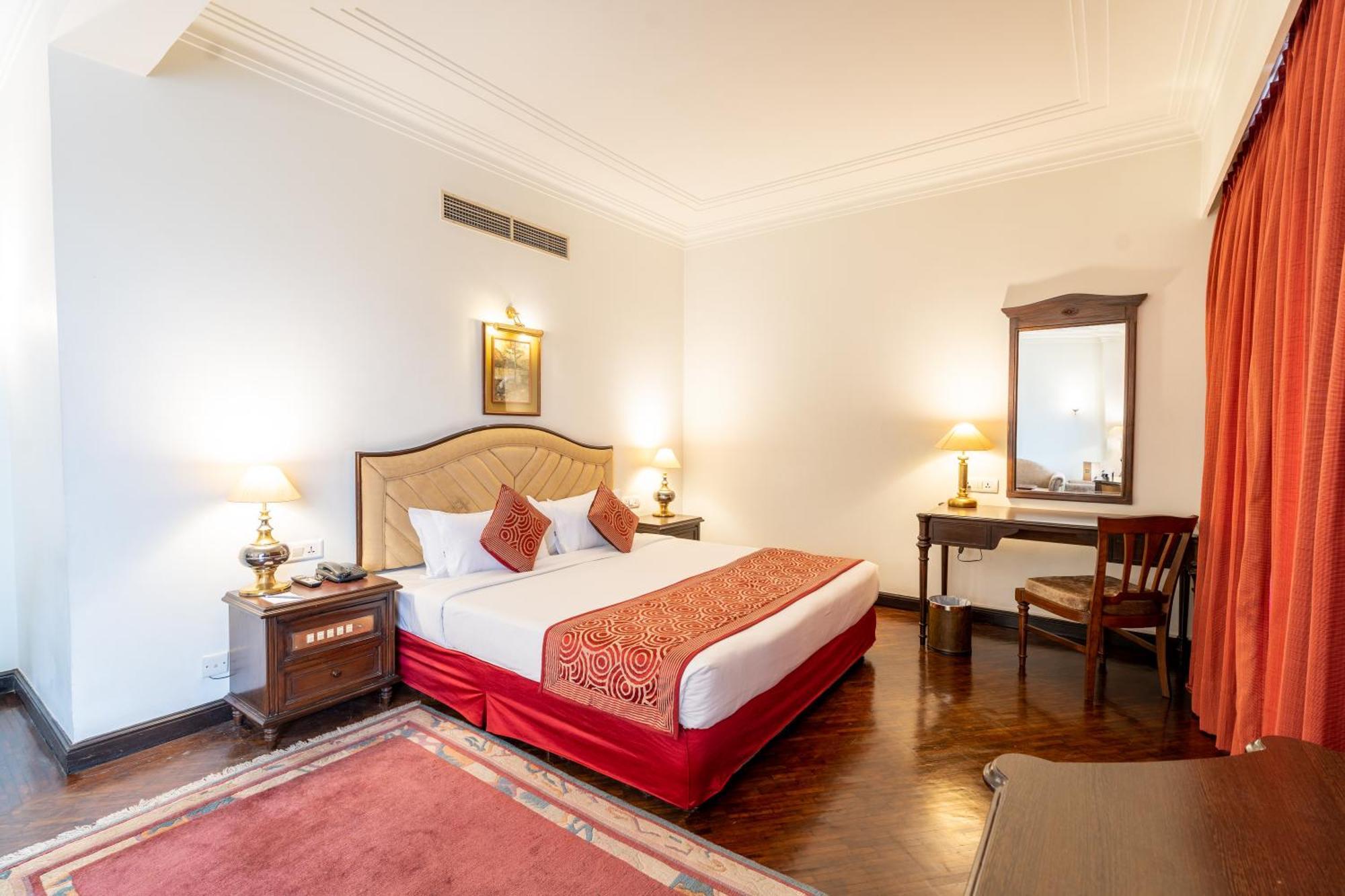 Grand Hotel Katmandou Extérieur photo