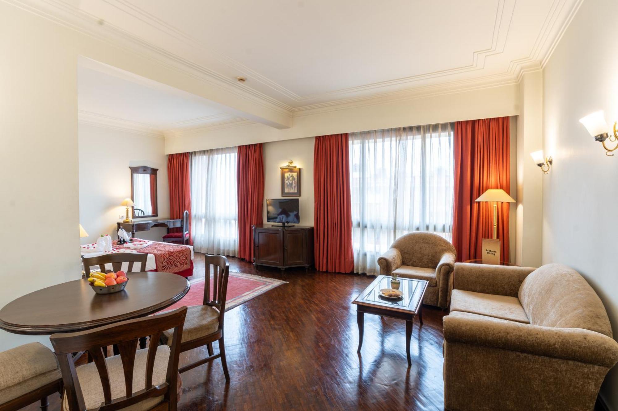 Grand Hotel Katmandou Extérieur photo