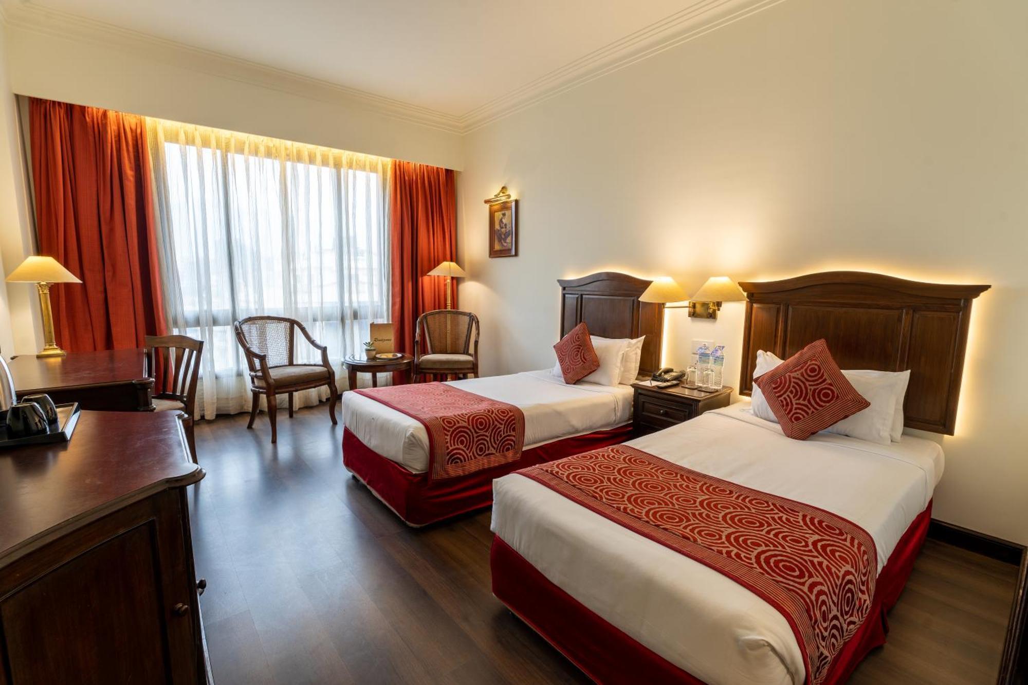 Grand Hotel Katmandou Extérieur photo