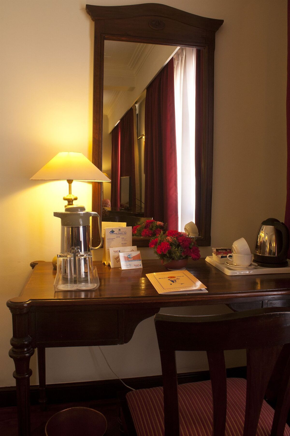 Grand Hotel Katmandou Extérieur photo